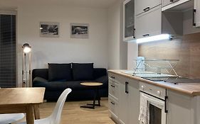 Ilanovski Apartment By Booky